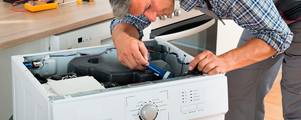 Как снять верхнюю крышку стиральной машины Как снять верхнюю крышку стиральной машины