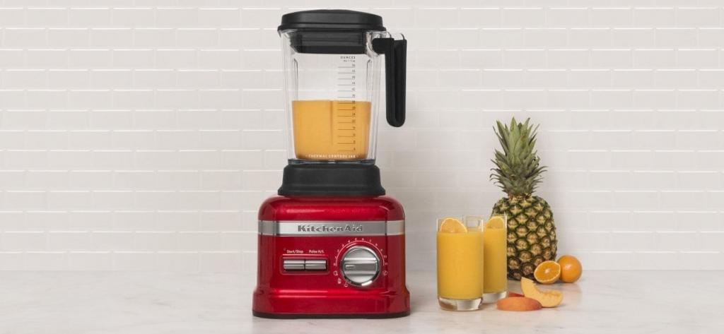 Блендер как функциональный элемент декора кухни