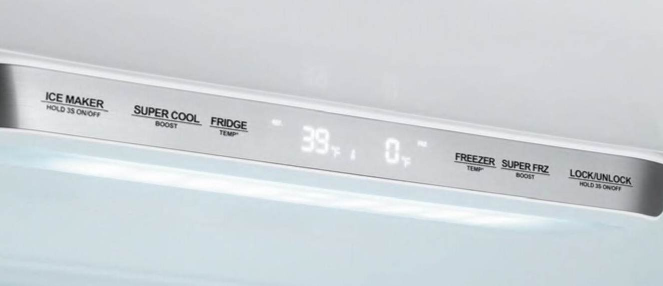 Намерзает лёд на задней стенке холодильника Намерзает лёд на задней стенке холодильника