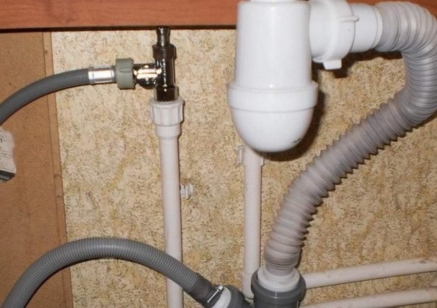 Как установить наливной шланг стиральной машины Как установить наливной шланг стиральной машины