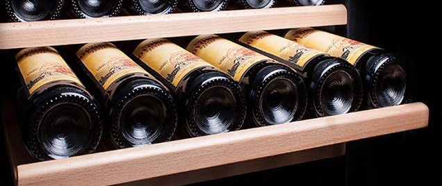 Винный шкаф дома: роскошь или необходимость