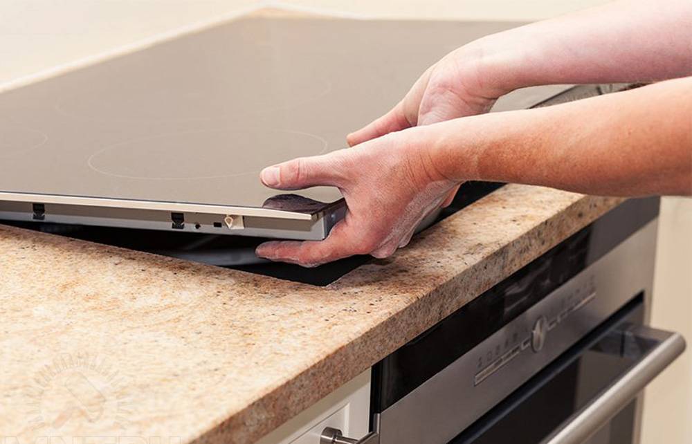 Почему варочная панель показывает ошибку Почему варочная панель показывает ошибку