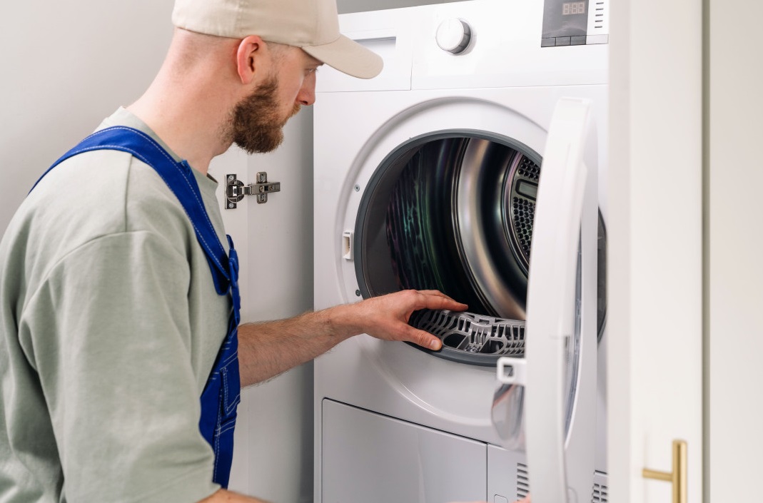 Как снять верхнюю крышку стиральной машины Как снять верхнюю крышку стиральной машины