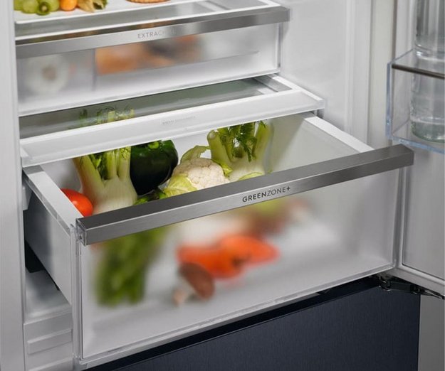 Встраиваемый холодильник Electrolux ENC8MC19S (preview 8)