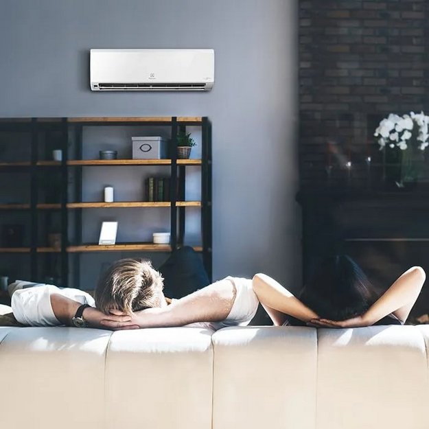 Сплит-система Electrolux EACS/I-12HP/N8_23Y (preview 6)