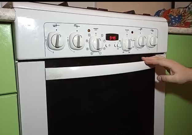 Духовой шкаф Vestfrost VFSM78OHG (video 1)