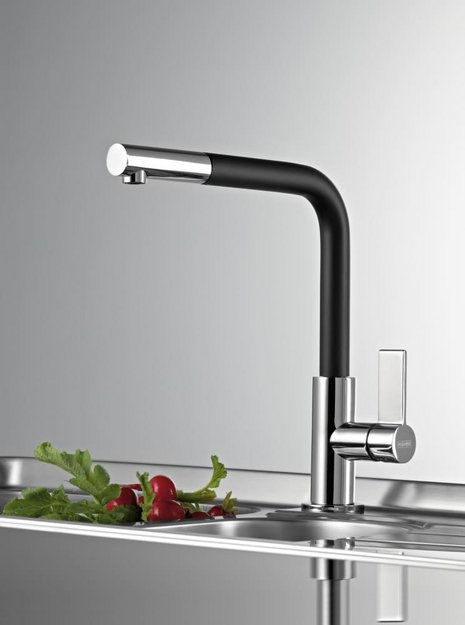 Смеситель Franke Neptune Evo nozzle черный матовый (preview 2)