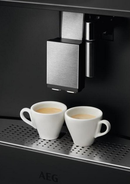 Встраиваемая кофемашина AEG KKB894500B (preview 2)