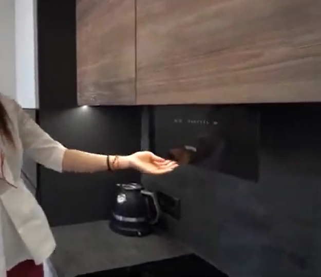 Полновстраиваемая вытяжка Korting KHI 6997 GB (video 3)