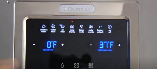 Холодильник Electrolux RNT7ME34K1 (video 1)