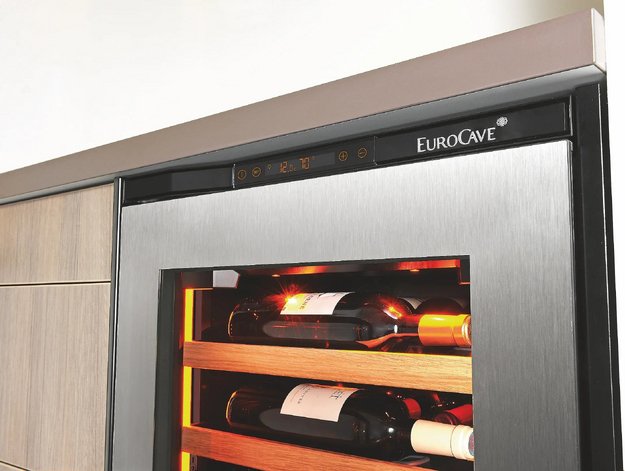 Встраиваемый монотемпературный винный шкаф EuroCave V-INSP-M I-090017-M (preview 4)