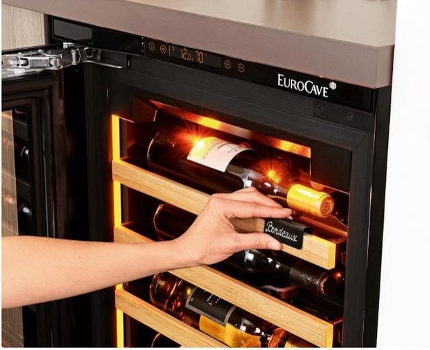 Встраиваемый винный шкаф EuroCave V-INSP-L петли слева (preview 5)