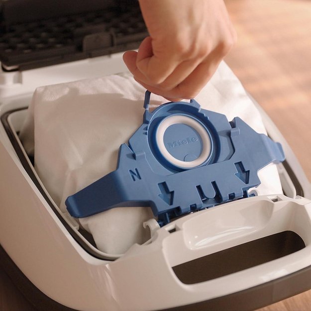 Набор мешков-пылесборников Miele GN XL HyClean 3D (preview 4)