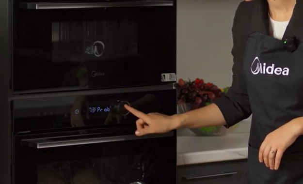Духовой шкаф Midea TF944EG9-BL (video 1)