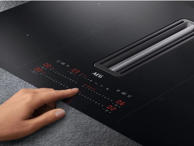 Варочная панель со встроенной вытяжкой AEG CCE84779CB (preview 5)