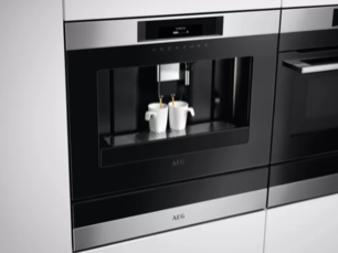 Встраиваемая кофемашина AEG KKK884500M фото 2 в Екатеринбурге