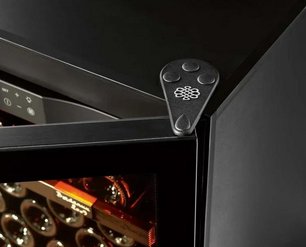 Монотемпературный винный шкаф EuroCave V-PURE-M Р-300029-M фото 3 в Екатеринбурге