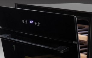 Винный шкаф Зигмунд Штайн BR 21 X фото 3 в Екатеринбурге Винный шкаф Zigmund Shtain BR 21 X фото 3 в Екатеринбурге