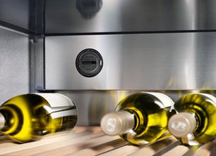 Винный шкаф Либхер WKb 3212 Vinothek фото 4 в Екатеринбурге Винный шкаф Liebherr WKb 3212 Vinothek фото 4 в Екатеринбурге