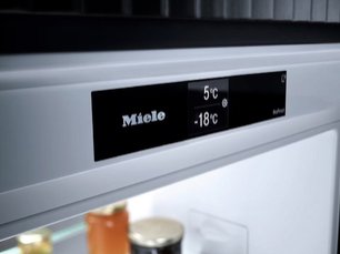 Встраиваемый холодильник Miele KFN 7785 C фото 2 в Екатеринбурге
