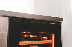 Встраиваемый монотемпературный винный шкаф V-INSP-S EuroCave I-090017-S фото 4 в Екатеринбурге