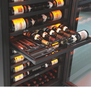 Монотемпературный винный шкаф EuroCave V-ROYALE-L V-10002-L фото 2 в Екатеринбурге