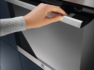 Духовой шкаф Electrolux EOD3H70X фото 3 в Екатеринбурге