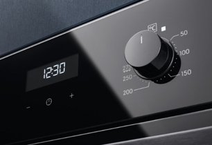Духовой шкаф Electrolux OKD 5C51 Z фото 4 в Екатеринбурге