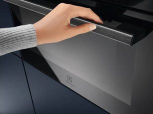 Встраиваемая микроволновая печь Electrolux EVM 6E46Z фото 4 в Екатеринбурге