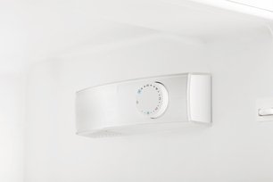 Холодильник Electrolux ERN92201AW фото 2 в Екатеринбурге