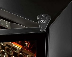 Мультитемпературный винный шкаф EuroCave S-PURE-S P-300019-S фото 3 в Екатеринбурге