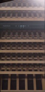 Встраиваемый холодильник для охлаждения вина Kuppersbusch FWK 4800.0 S8 фото 3 в Екатеринбурге