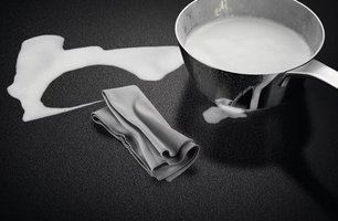 Варочная панель со встроенной вытяжкой AEG TH84CC23CZ фото 4 в Екатеринбурге