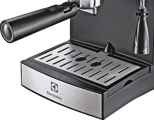 Кофемашина Electrolux EEA 111 фото 4 в Екатеринбурге