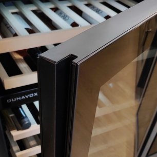 Встраиваемый винный шкаф Dunavox DAUF-46.145DBH фото 4 в Екатеринбурге