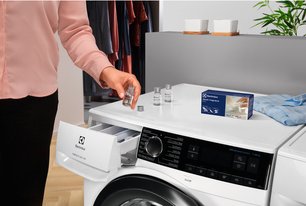 Стирально-сушильная машина Electrolux EW9W161B фото 2 в Екатеринбурге