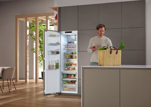 Встраиваемый холодильник Miele K 7747 C фото 2 в Екатеринбурге