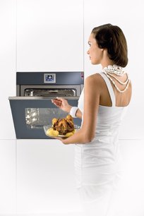 Духовой шкаф Barazza 1FVLTNM черное стекло фото 3 в Екатеринбурге