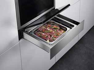 Вакуумный упаковщик AEG KDE911423M фото 4 в Екатеринбурге