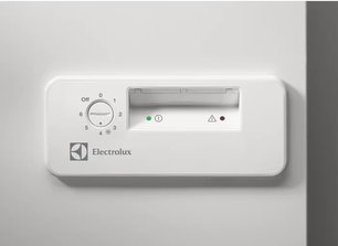Морозильный ларь Electrolux EC2233AOW1 фото 2 в Екатеринбурге