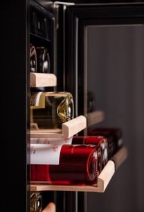 Винный шкаф Dunavox DX-19.58BK/DP фото 3 в Екатеринбурге