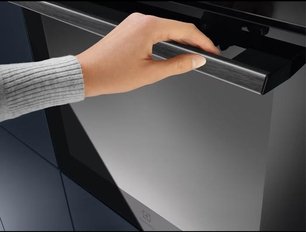 Духовой шкаф Electrolux EOB7S31Z фото 4 в Екатеринбурге