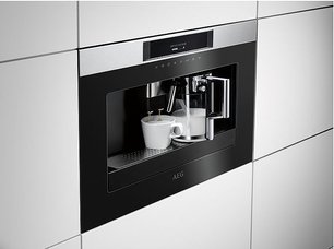 Встраиваемая кофемашина AEG KKK884500M фото 3 в Екатеринбурге