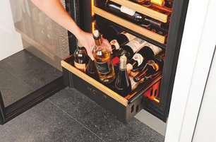 Встраиваемый монотемпературный винный шкаф V-INSP-S EuroCave I-090017-S фото 3 в Екатеринбурге