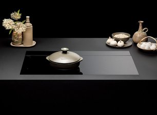 Варочная панель с вытяжкой Фалмек BRERA 90 VETRO NERO фото 4 в Екатеринбурге Варочная панель с вытяжкой Falmec BRERA 90 VETRO NERO фото 4 в Екатеринбурге