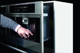 Встраиваемая кофемашина Fulgor Milano LCM 4509 TC WH фото 4 в Екатеринбурге