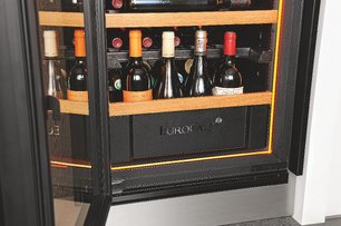 Встраиваемый монотемпературный винный шкаф V-INSP-S EuroCave I-090017-S фото 2 в Екатеринбурге