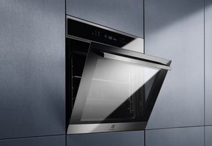 Духовой шкаф Electrolux EOE7C31X фото 2 в Екатеринбурге