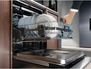 Встраиваемая посудомоечная машина Electrolux EEC967310L фото 4 в Екатеринбурге