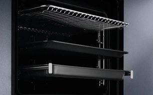 Духовой шкаф Electrolux OKC8H39WX фото 2 в Екатеринбурге